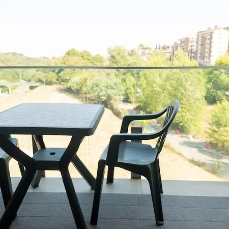 Monolocale Moderno Con Balcone - Parcheggio - Ac