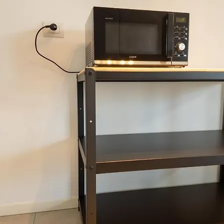 아파트 Monolocale Moderno Con Balcone - Parcheggio - Ac