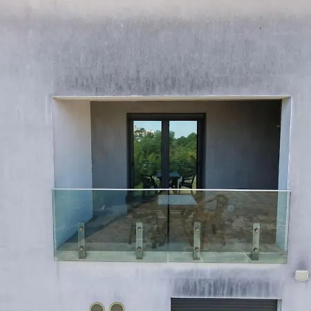아파트 Monolocale Moderno Con Balcone - Parcheggio - Ac *